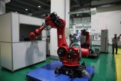 國產工業(yè)機器人發(fā)展的攔路虎